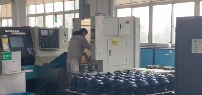 华荣防爆生产线一角